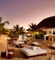 Melia Caribe Beach Resort bar