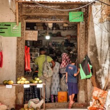 stone town zanzibar shop