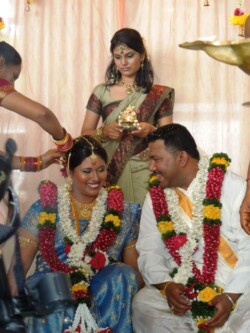 mladenci-batu-caves-malezija